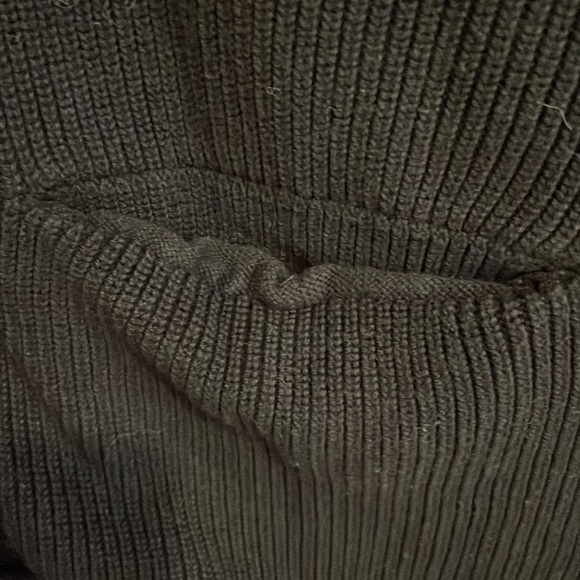 Old Navy medium oversized knit cardigan with lined pockets - Picture 3 of 3